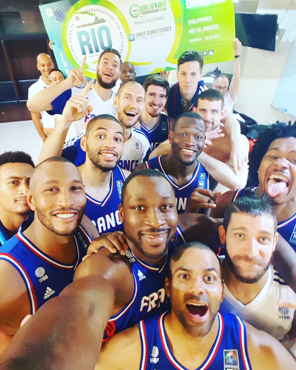 flopietrus's tweet photo. Direction Rio !!🔵⚪🔴 https://t.co/mYAjMlKY0I