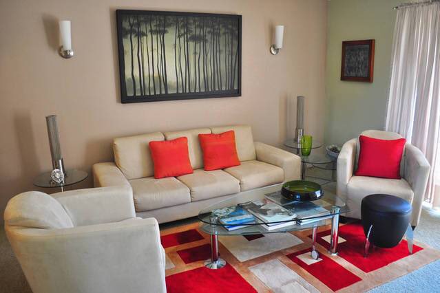 TedNguyen's tweet image. Love this two-bedroom vacation  condo with pools in #PalmSprings airbnb.com/rooms/7827483?… #Airbnb @SeePalmSprings