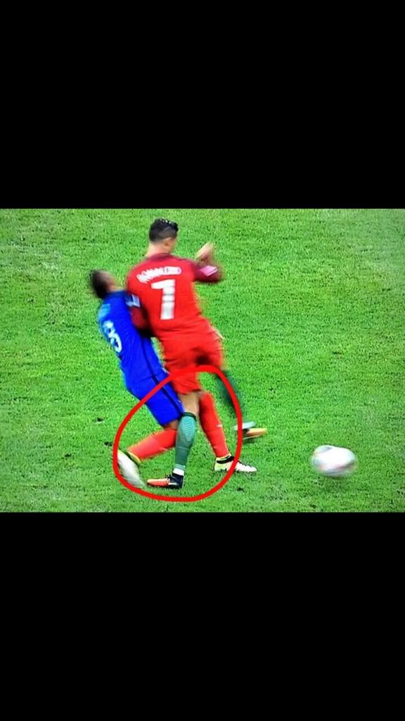 1realdaf's tweet photo. Such a malicious tackle on  #Cr7  has obviously Marred the game
 @kofiasare266 @Facty_Gh @acorstic1 @mi_rashad https://t.co/L0zK1Bq49B