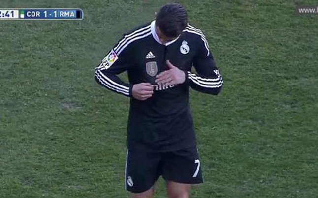 Sectorccf's tweet photo. Quizás no alegría, pero si indiferencia.
Él en su día, se rió de toda una afición, un equipo, y eso, no está bonito. https://t.co/Y5hWFCtVlv