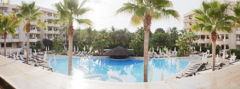 proturbiomar's tweet image. #Adultspool #Swimupbar ProturBiomarGranHotelSpa.com