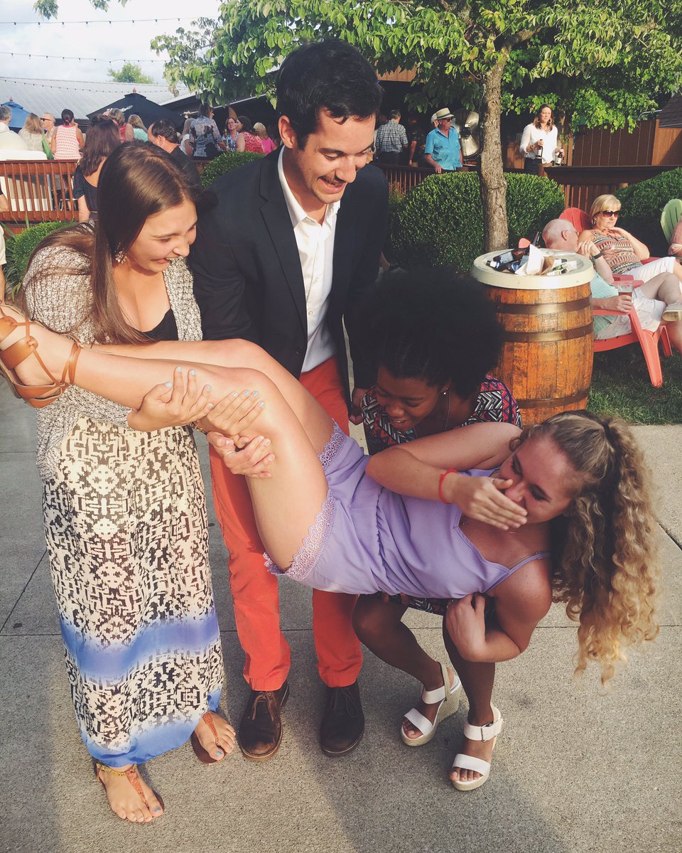 CardsRachel's tweet photo. SOS, it's been so real. ♥️ https://t.co/XvjRrk2Zwt