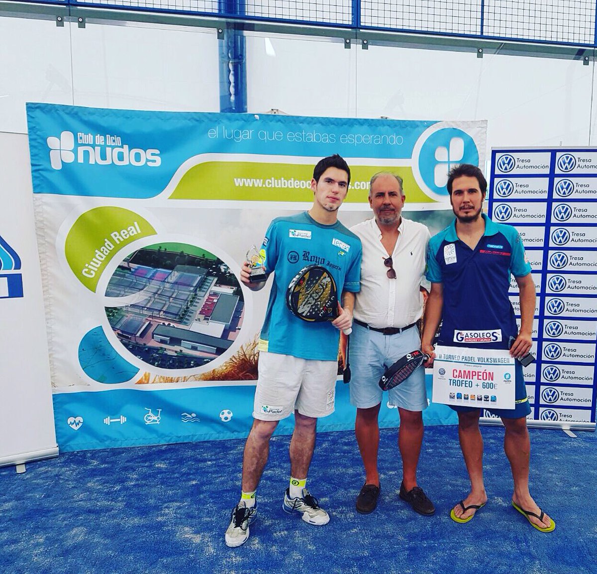 <a href="/david_lealmtz/">David Leal</a> y <a href="/ToniCardona_WPT/">Toni Cardona</a> ganan II Torneo Volkswagen en Club Ocio Nudos,final dura ante dos grandes rivales.
