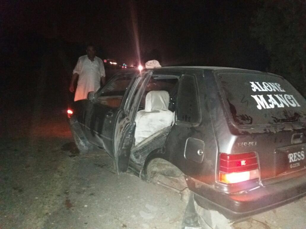 Aleyhussam70's tweet photo. #Mamu k #Accident #Preshani Allah Protect Him Allah Enhe Sehat or Shifa Dy #Ameen https://t.co/SK0rWxnOYb