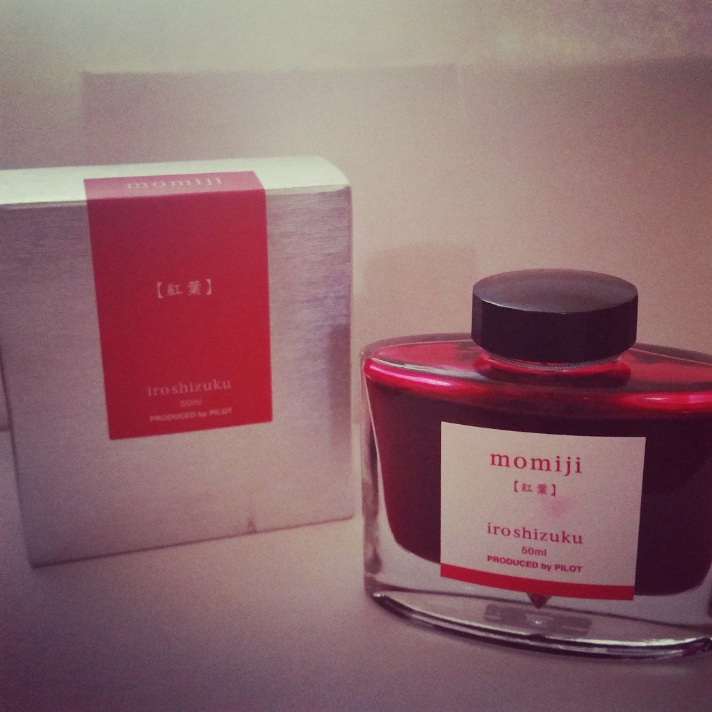 InkedNibBlog's tweet image. Review: Pilot Iroshizuku – Momiji inkednib.wordpress.com/2016/07/10/rev…