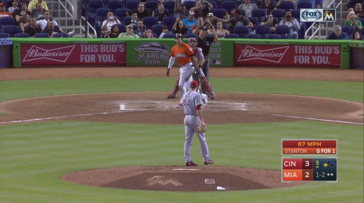 SWEEP!  The Marlins take care of business against the Reds... bit.ly/29ztuSN?utm_me… https://t.co/nGMuCS0q7y