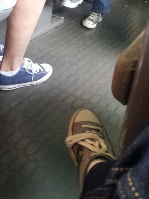PASCAL92vvv's tweet photo. #threesomeone #Converse https://t.co/3jdcUnKBtf