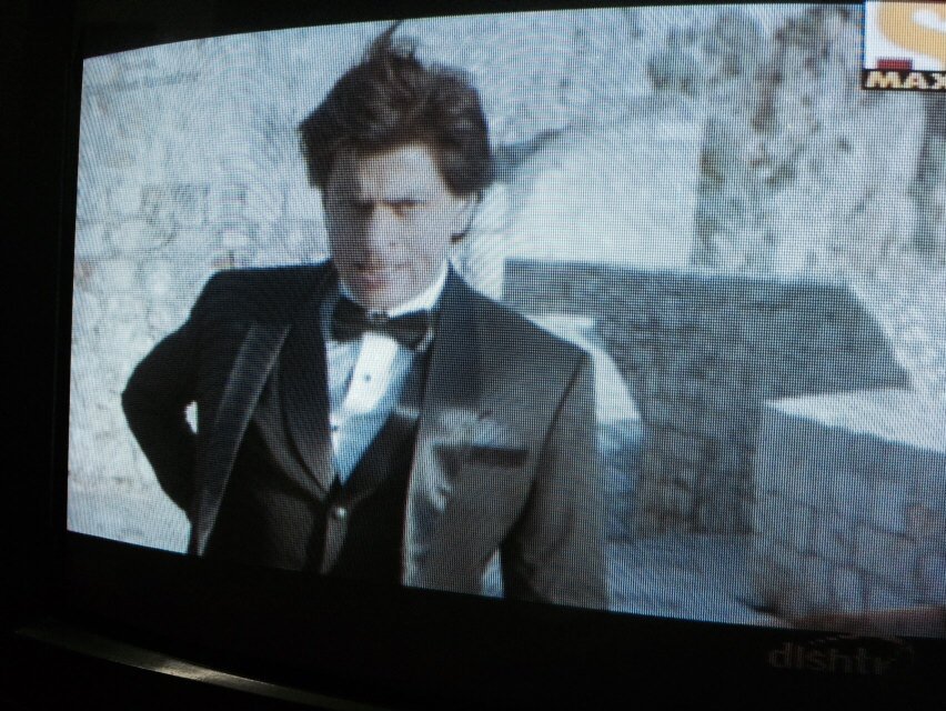 toposant55's tweet photo. @FanTheFilm @SonyMAX Watching &amp; Enjoy @iamsrk #FANOnSonyMax #FANOnMAX https://t.co/YQRaJ9KjzM