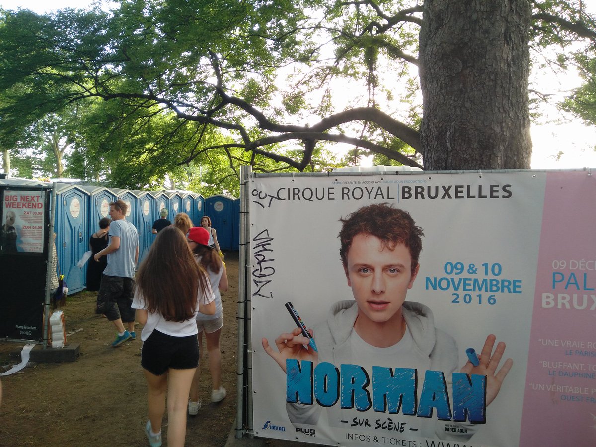 Rachel_Rcka's tweet photo. On ne peut pas s empêcher de penser à toi même en festival ahahahahaha! @NormanDesVideos #LesArdentes16 https://t.co/oPKclbZnXI