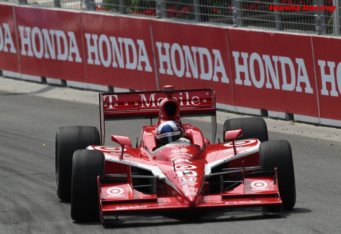 #FranchittiFriday @dariofranchitti claims his 3rd Toronto 🇨🇦 win, from Scott Dixon in 1-2 for @CGRTeams 🏆🏆 #IndyCar 2011 #IndyTO (Photo: Honda)