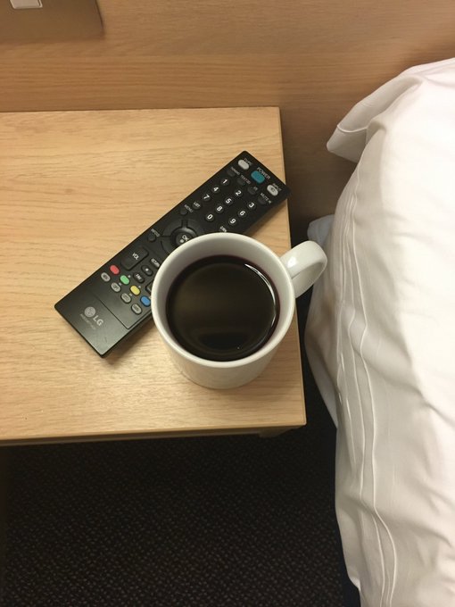 Spending the night alone with 2 children in a Travelodge. Yes that's wine in the mug. https://t.co/w<a href="/tag/blogtacular"class="tags"><span>#blogtacular</span></a>
