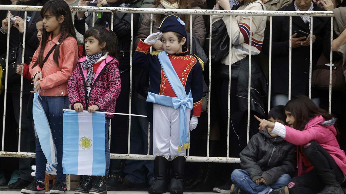 IngHarryBosch's tweet photo. Gracias Mauricio,por permitirnos un Bicentenario con desfile y sintiendo orgullo de ser argentino ... https://t.co/K4JdopLpDw