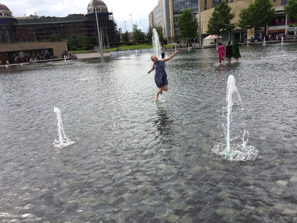 cirella66's tweet photo. Lovely day @visitBradford #fundayout r https://t.co/7x77vpNNKi