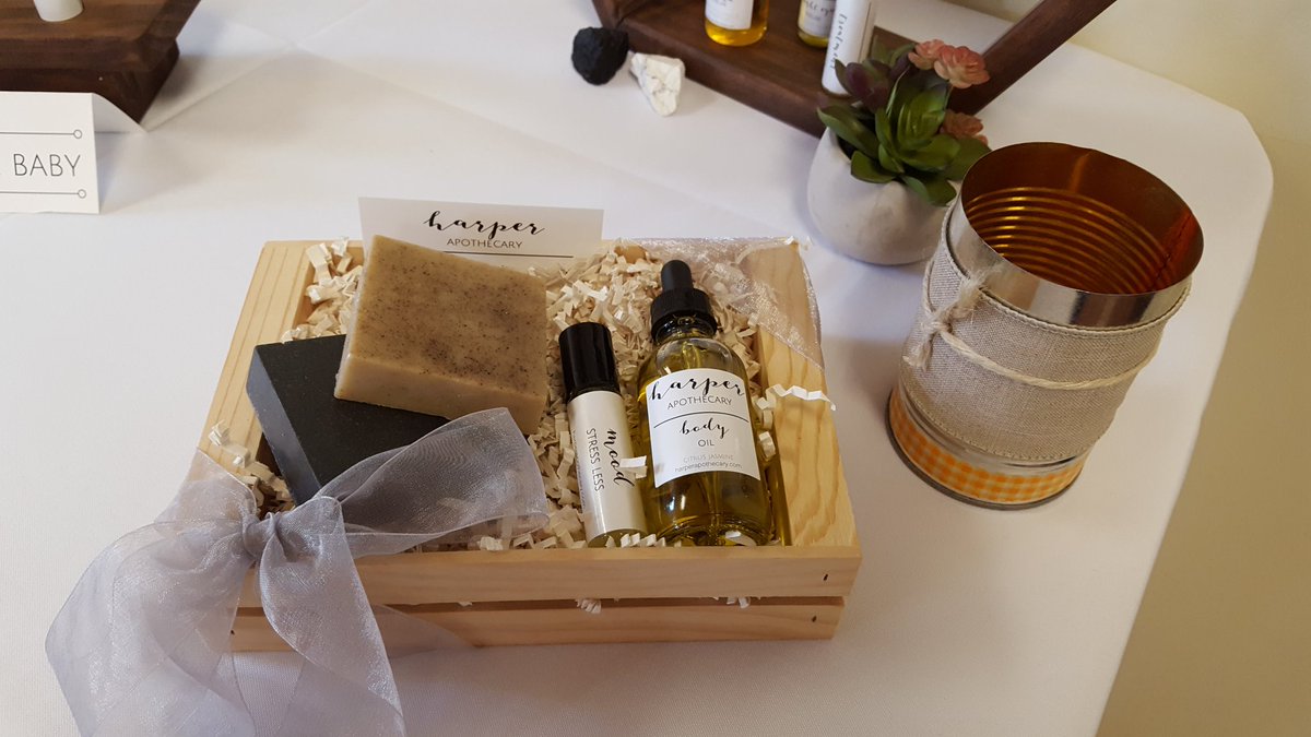 WWBizCircle's tweet photo. Harper Apothecary's raffle item!
#momtreprenuers #summershow #smallshops https://t.co/h8DjBrhI8E