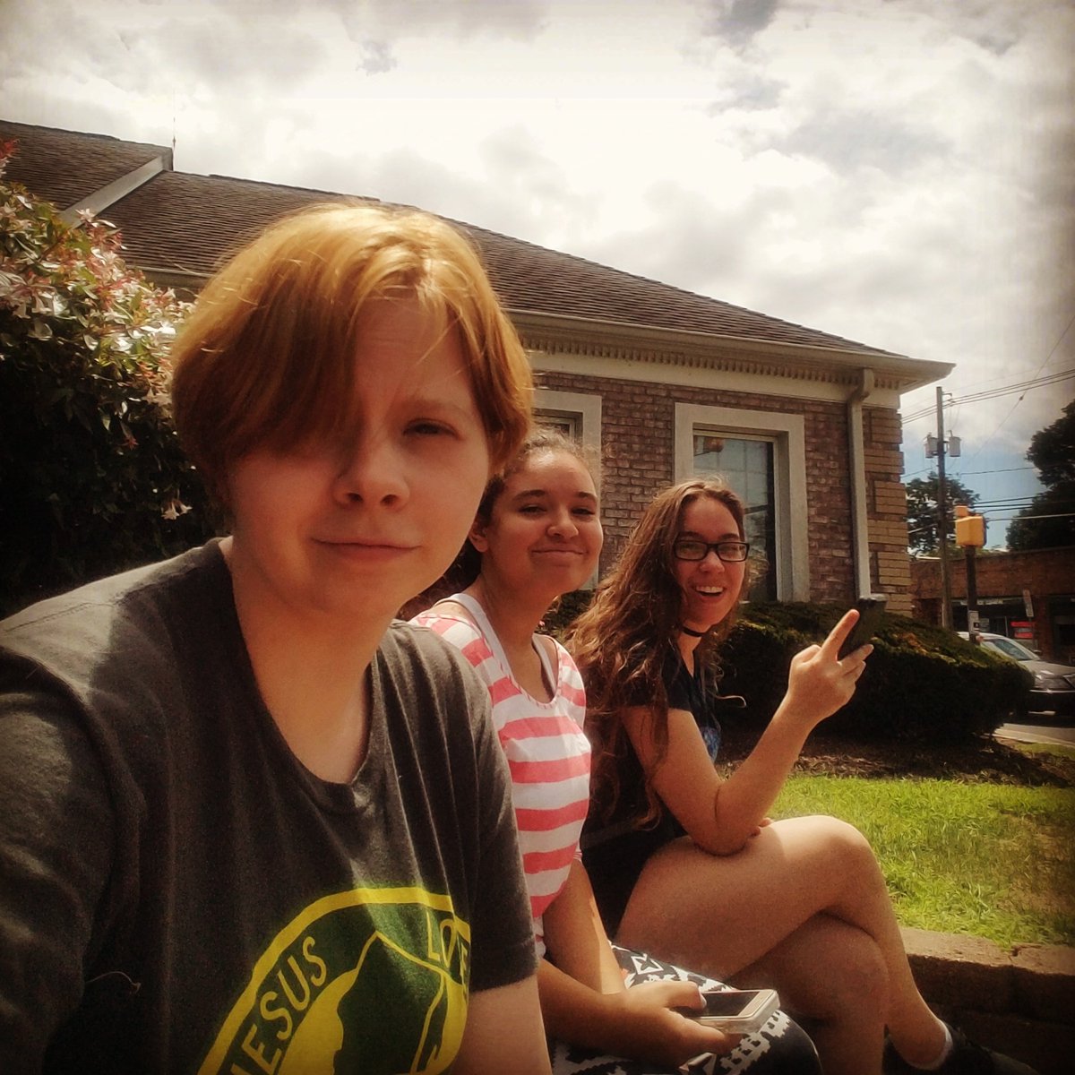 jbmorton82's tweet photo. They tried teaching me #PokemonGo #StillDontGetIt #OldAunt https://t.co/5rADThVgMD