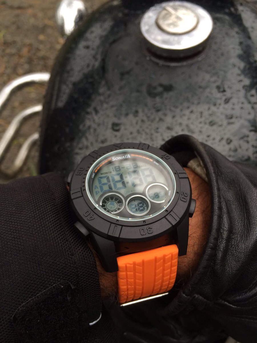 sandeepprao1's tweet photo. Rain + bike + sf = awesome! Thank you @ridewithsf #Riders #ridewithsf https://t.co/lMjId8edhZ