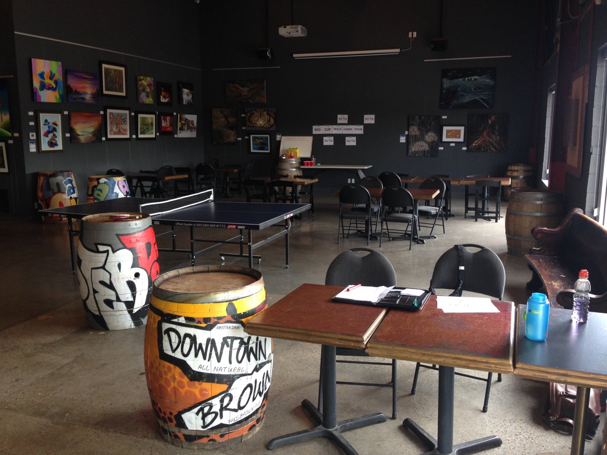 Canadabeermile's tweet image. We can't thank @amsterdambeer enough hosting our event last night! Now it's beer mile time with their Blonde ALE!