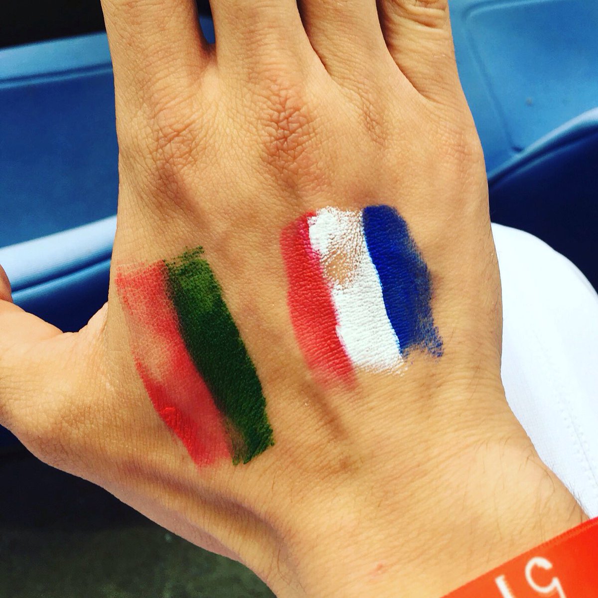 So excited! Let's go! #PORFRA