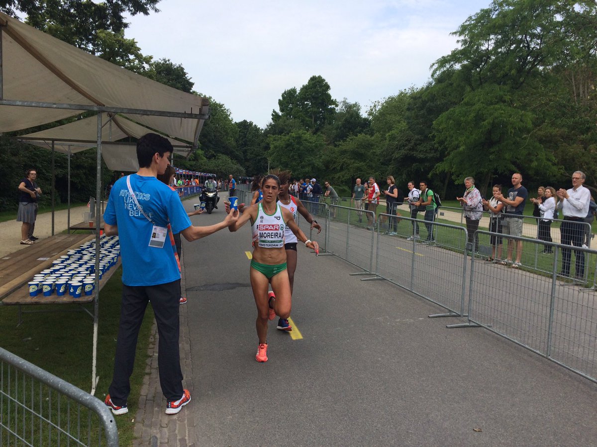 Myrthebartelink's tweet photo. Wat een sfeer! Trots op wat we neer hebben gezet tijdens EK halve marathon &amp; #brooks10k #ECH2016 @Amsterdam2016! https://t.co/69JnyZsk39