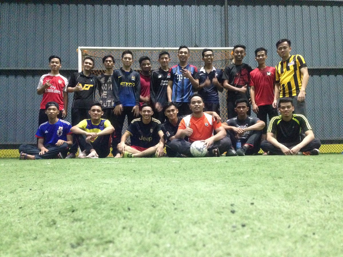 ashraffarhsa's tweet photo. Ola Bola Raya #esSembangesUnity https://t.co/vFFChk5etG
