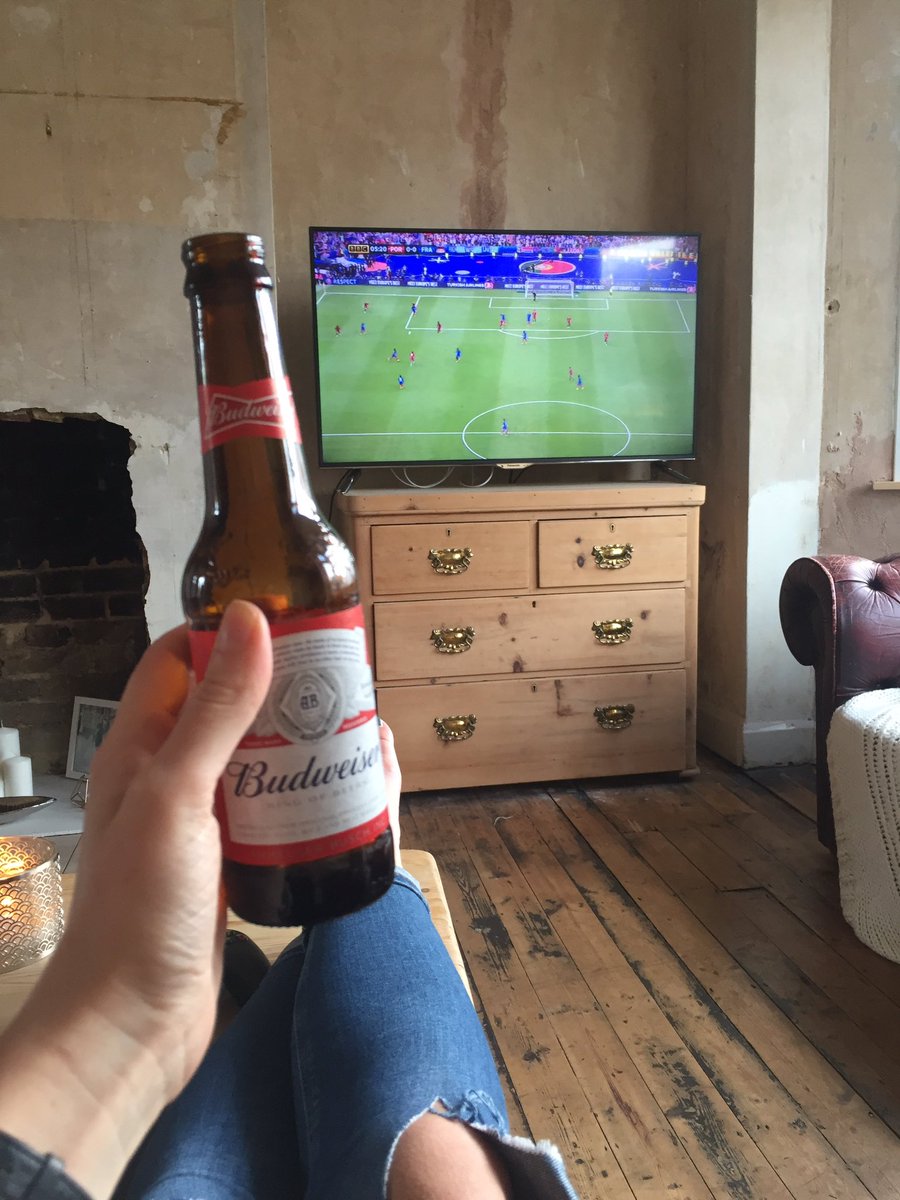 samneath's tweet image. Scott &amp;amp; Chris making the final much better #R1commentary @scott_mills @Chris_Stark