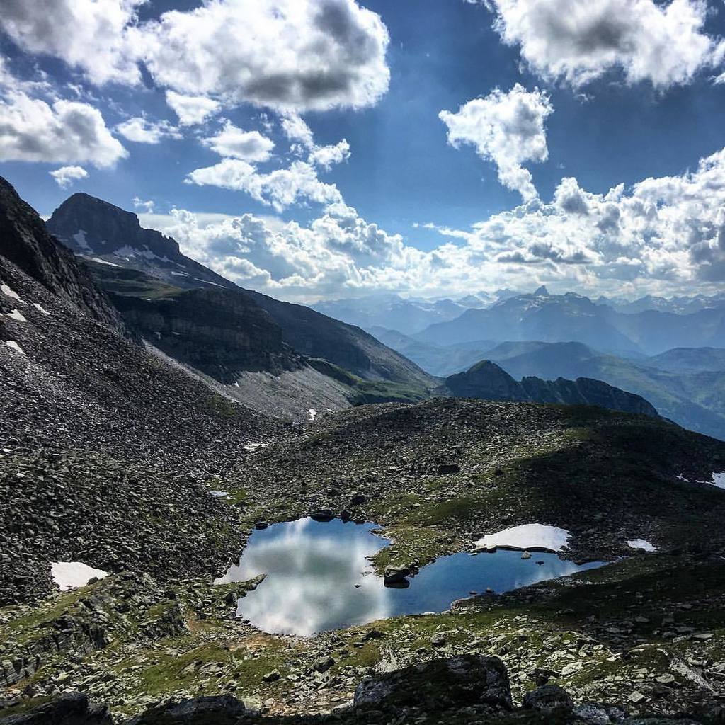 Magisch Stilles Platzl brim Wildsee - mit Wolfendorn - nur 2km vom #Brenner –—

#wipptal #tirol #lovetirol #bergsee…