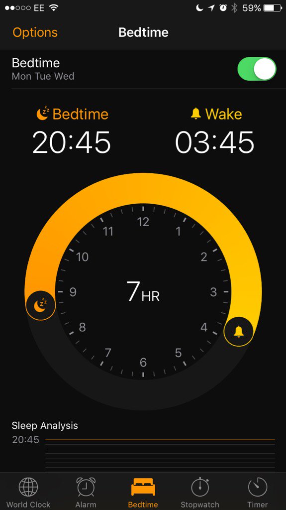 stevenjeve's tweet image. Trying out #ios10publicbeta and really liking the Sleep reminder feature.