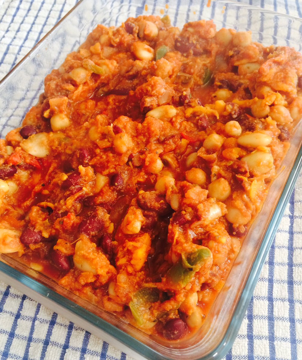 slimbynatureuk's tweet photo. Sweet potato and bean stew #sunday #foodprep https://t.co/Ooi1bNRKKt