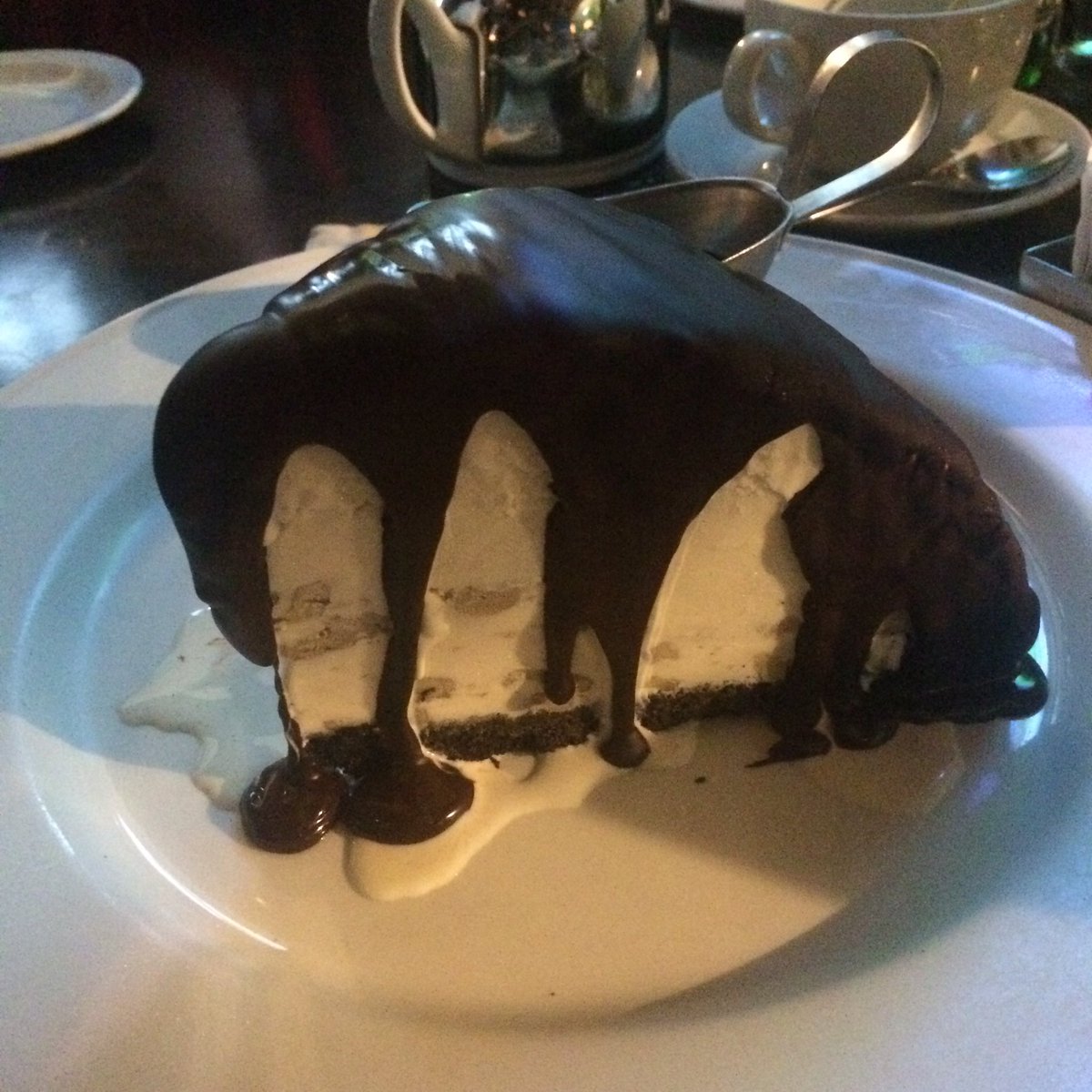 CRINGETIAN tweet media