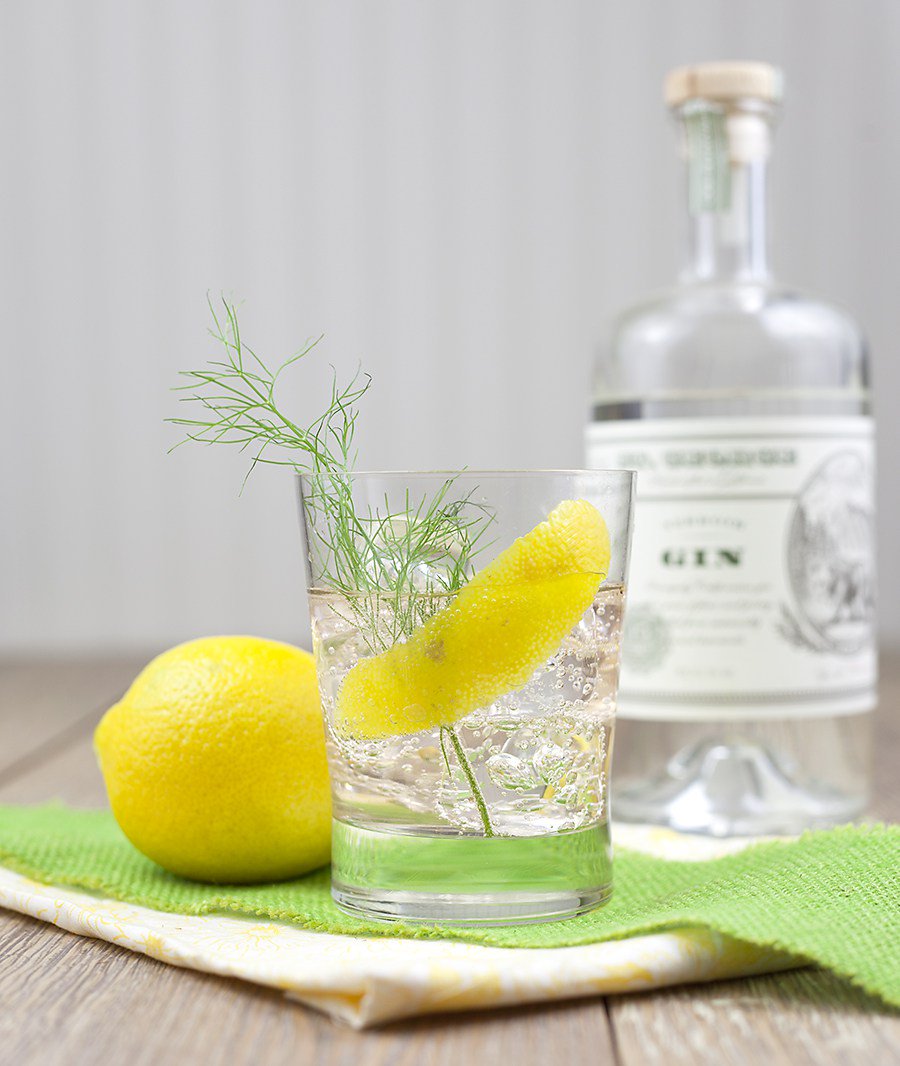 5 Gin and Tonic recipes to fuel your summer onemartini.com/5-gin-and-toni…