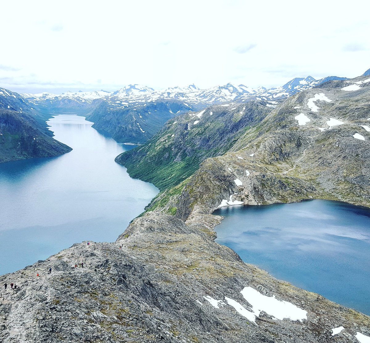travelgetlost's tweet photo. Hiking Besseggen in Norway today. Pretty awesome! #visitnorway #travelphotography https://t.co/RKyo94ZmIJ