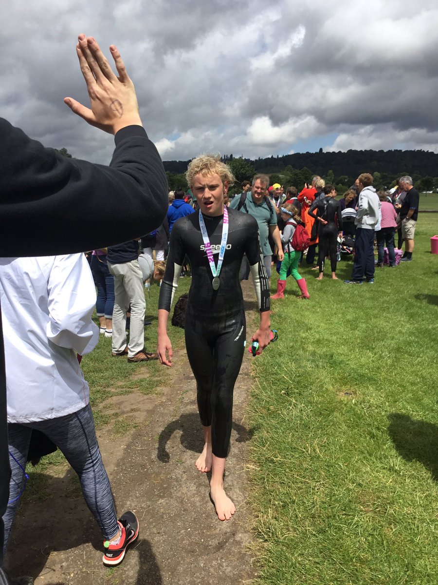 dofferdoo's tweet photo. Wasn't expecting to come 4th in the 13&amp;under age group at the @HenleySwim #Half Mile https://t.co/ZdazkXfRWo