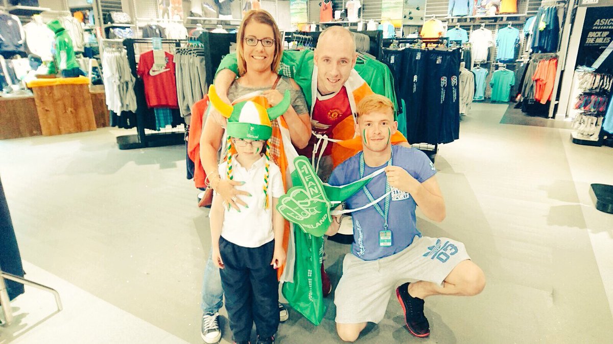 Dylan_Jinks10's tweet photo. Some more snaps from #store50 #footballornothing 🇮🇪🇮🇪 @lifestylesports https://t.co/g9vz9cvtH5