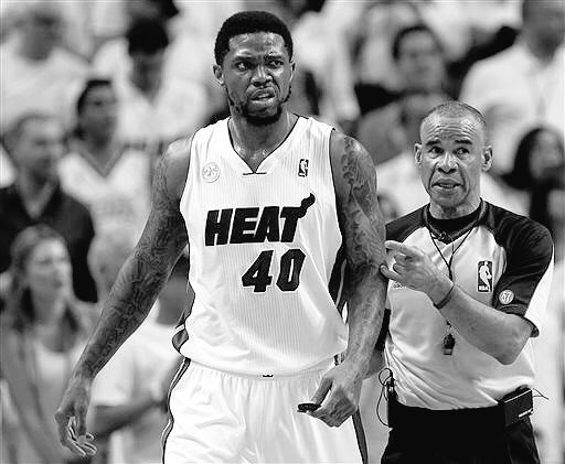 ellieashxo's tweet photo. #HEATNATION LOVES UD. ❤️❤️❤️ #HEATLifer #ForeverGuy https://t.co/QzLzKV7Ti8