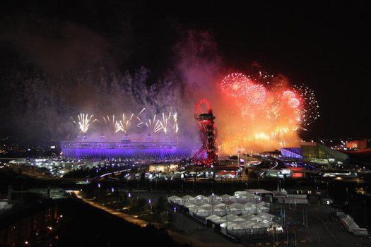TheGeekPort's tweet photo. The Olympic ‘Doctor Who’ salute that almost was https://t.co/wRVvC4tVqB https://t.co/2bxJGfScwa