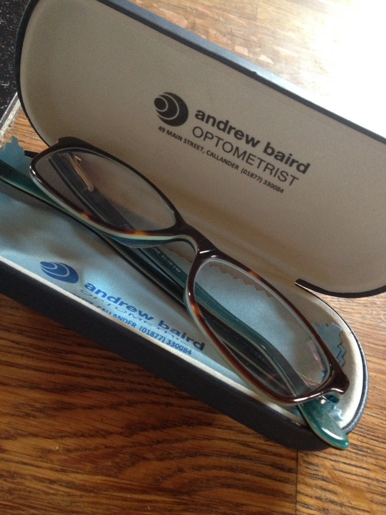 Thanks @ABairdOptician #newspecs #shoplocal #callander 😎