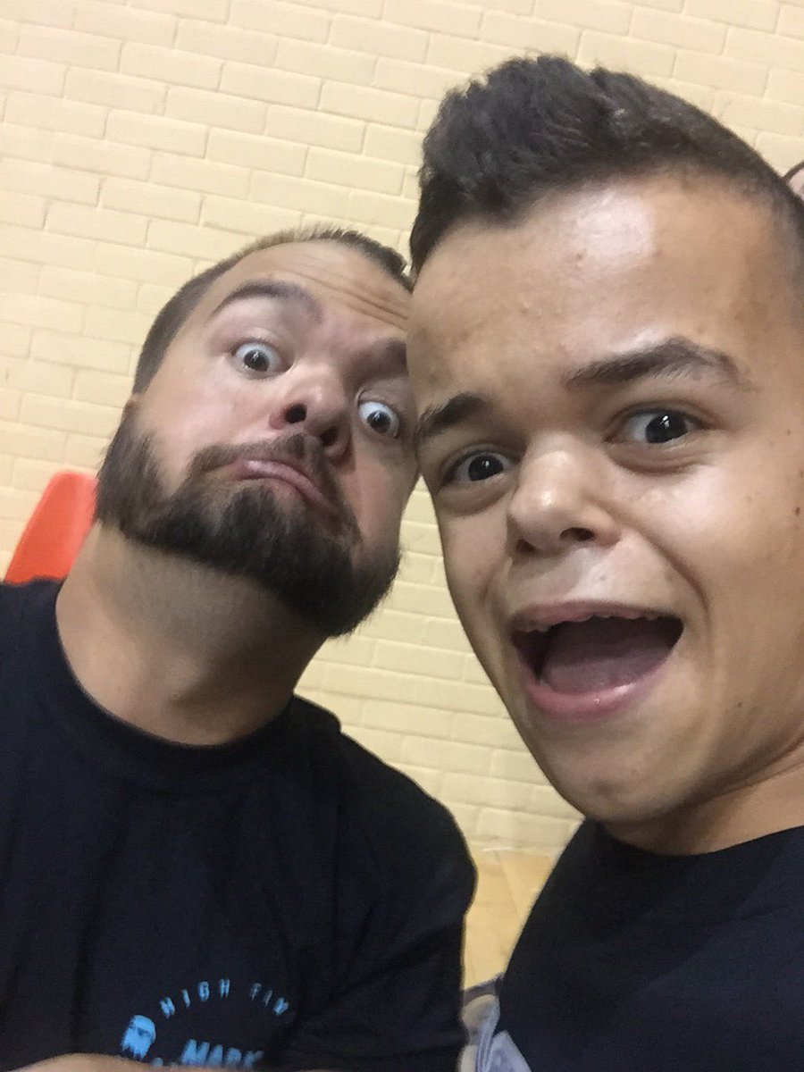 Bridge_Fusionyt's tweet photo. From a small guy to another!! Such a honour to have met @wwehornswoggle I hope to see you again soon!! #smallstyle https://t.co/QKnpPMKasq