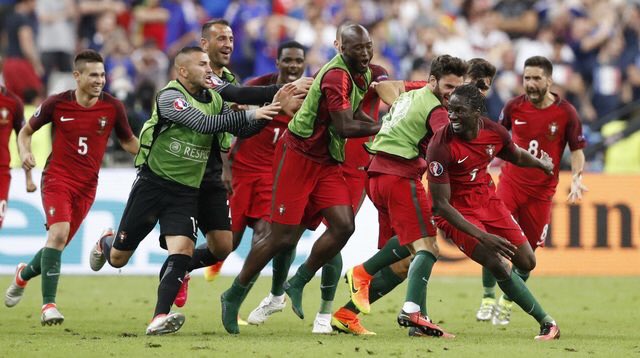 MetaCanal's tweet photo. 🎉🎉FELICIDADES @Portugal ⚽️🏆🏅CAMPEÓN DE LA #eruo2016 🎉🎉 https://t.co/sYcS4mJ7xE