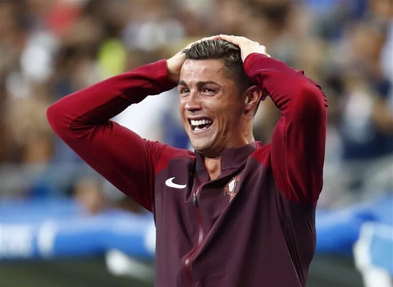 SoyArgen's tweet photo. Yo soy anti-cristiano N 1, pero me da felicidad verlo campeón porque los grandes se merecen eso. Felicitaciones! https://t.co/P0RLU3uVZF