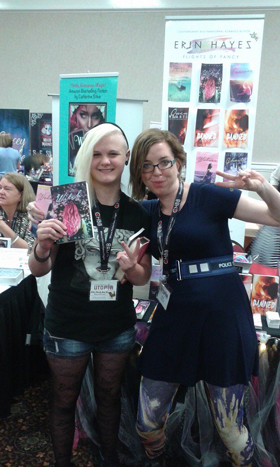 bellesbeastly's tweet photo. Some selfies with authors... Email me selfies and I'll tag you and display them on my blog. #UTOPiAcon2016 #selfies https://t.co/Hy45Ro5y8I