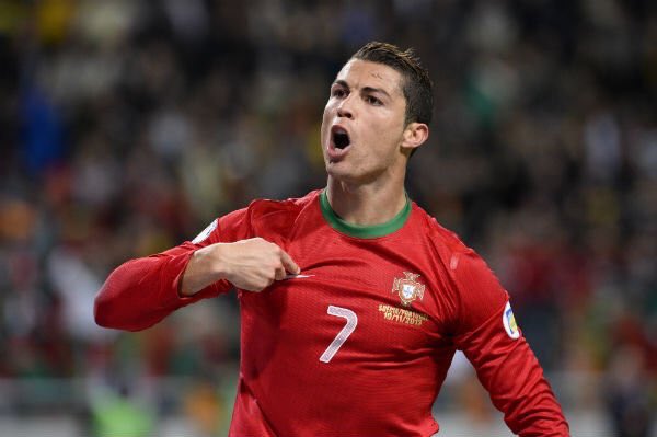 Uzair_Here's tweet photo. Haters gonna hate, congratulation Portugal, and Ronaldo ! 👏🏼⚽️😆 https://t.co/vXV4cHph0R