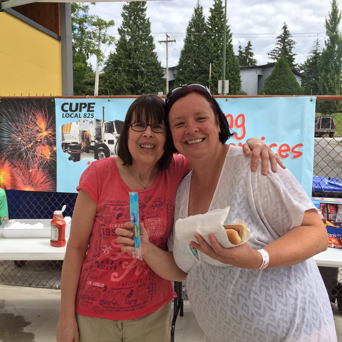 CUPE825's tweet photo. Lots of fun with CUPE825 Port Moody Civic Workers and the community we are proud to serve! https://t.co/basWFiE5KN