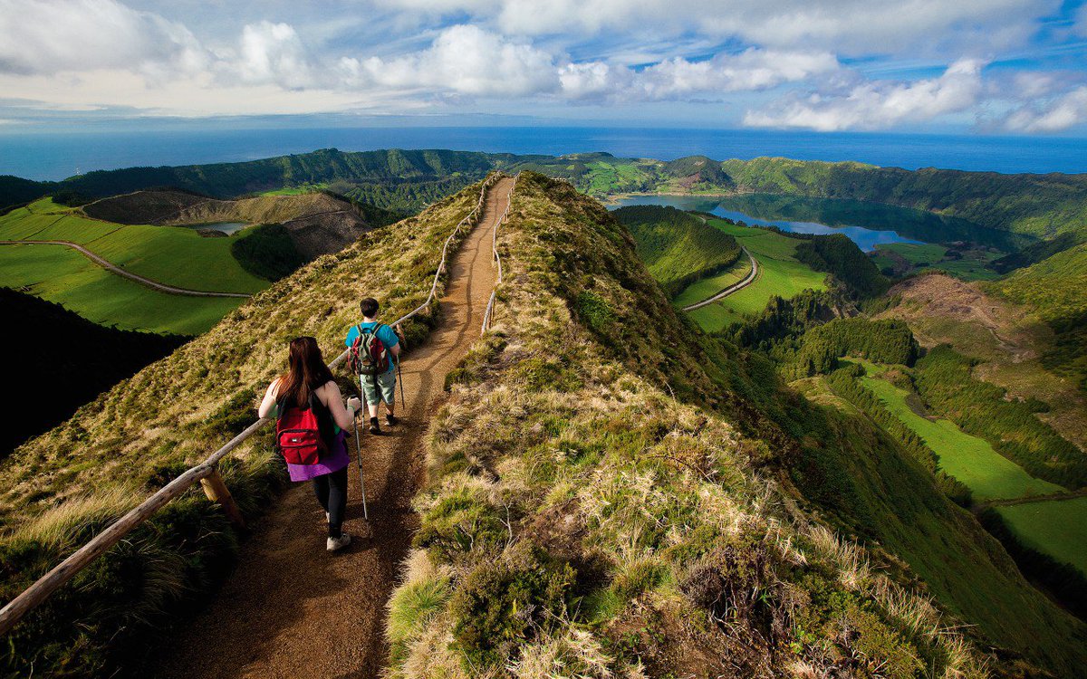 gozeapp's tweet photo. Sao Miguel Island is one beautiful place, and so is the rest of #Portugal! #Goze #Travel #Millennials #SocialSunday https://t.co/lUHq816XcS