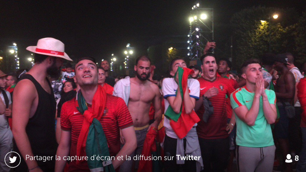FanzoneTour2016's tweet image. EN DIRECT sur #Periscope : Remise des prix en direct de la #fanzone pscp.tv/w/alFpZzFvTmps…