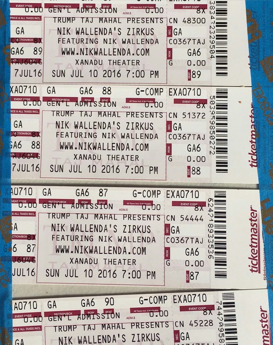 themodernbooer's tweet photo. Hey @NikWallenda, a family left these tickets @UHLocal54 instead of crossing our picket line! #solodarity #uniteac https://t.co/rS7XxjtWGR