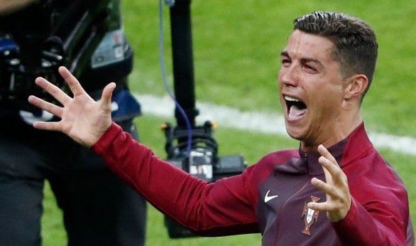 Mirror Football tweet media