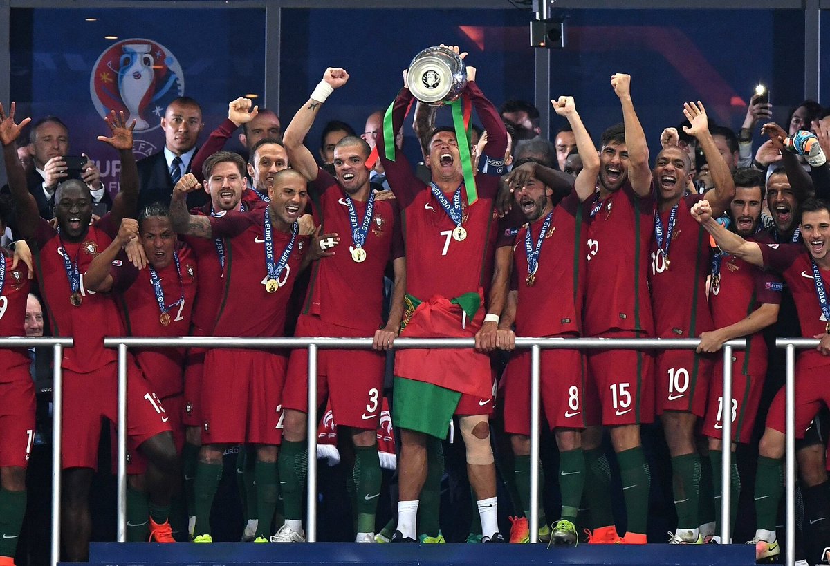DoloresAveiro's tweet photo. A maior alegria desta noite depois do susto. A tua felicidade é a minha felicidade. Sonho cumprido
 #Euro2016Final https://t.co/DlBd8RgKJt