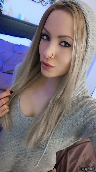 Hi https://t.co/lNWvRP00lx<a href="/tag/maythefourthbewithyou"class="tags"><span>#maythefourthbewithyou</span></a>