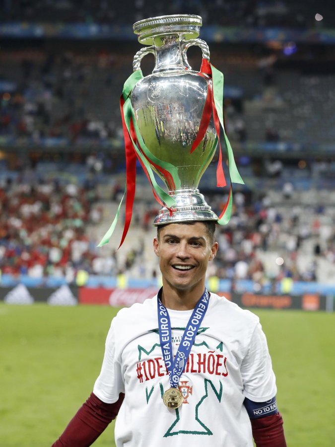 Portugal Stun France With Late Eder Strike To Win Euro 16 Africanews