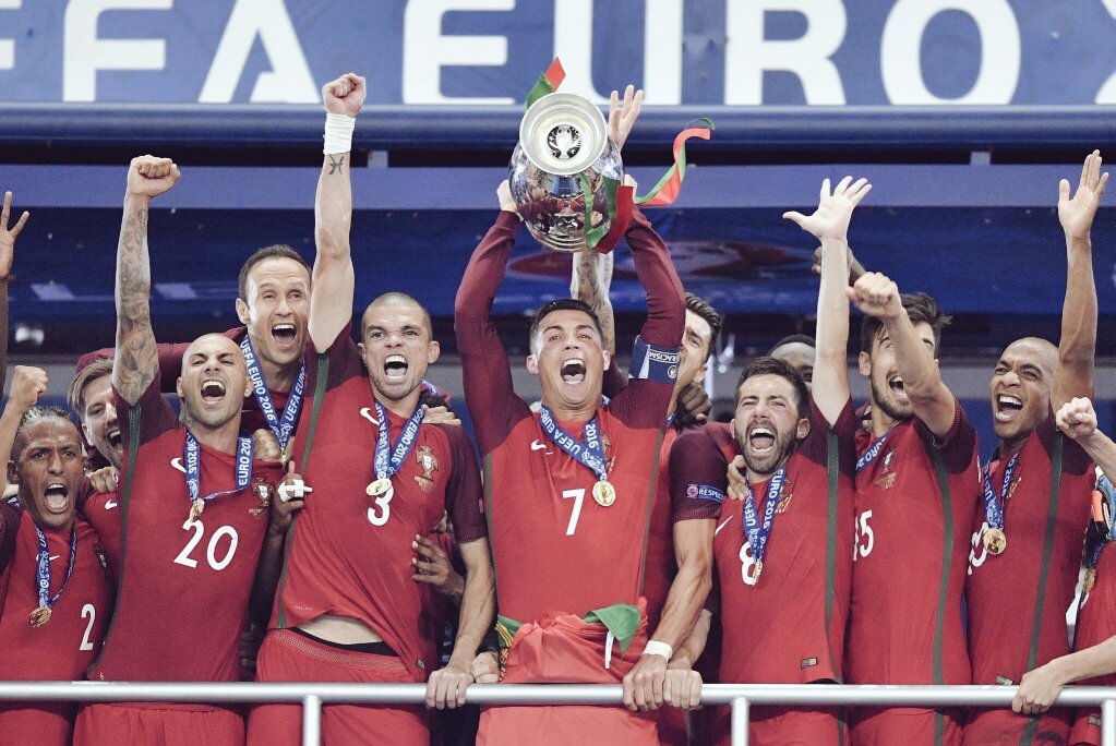 mx_notifut's tweet photo. CRISTIANO RONALDO 👑
Próximo Balón de Oro. https://t.co/hk6UUiSQjB